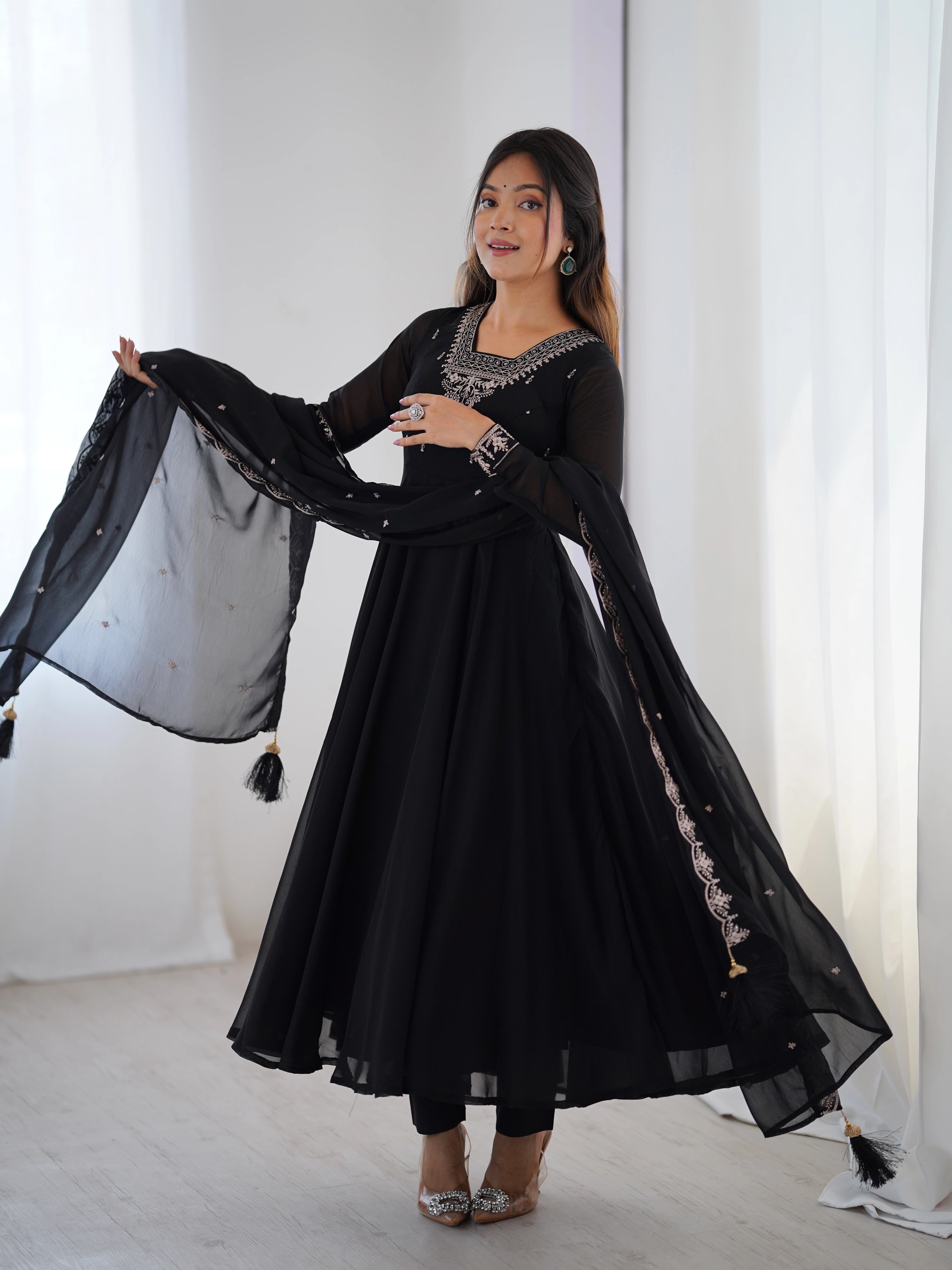 Black Zari Embroidery Fox Georgette Suit – Kalyanja